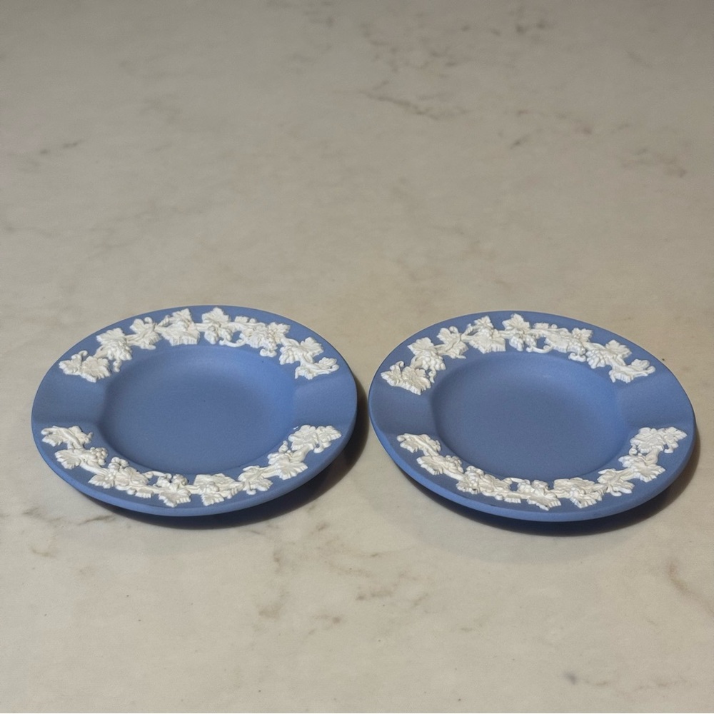 Wedgwood Blue Jasperware Ashtray Trinket Dishes - Picture 2 of 5